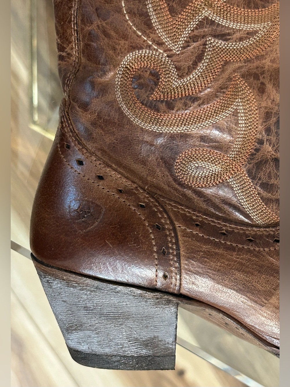 Ariat Distressed Brown Embroidered Leather Western Heeled Zipper Boots Size 7 - Picture 12 of 16